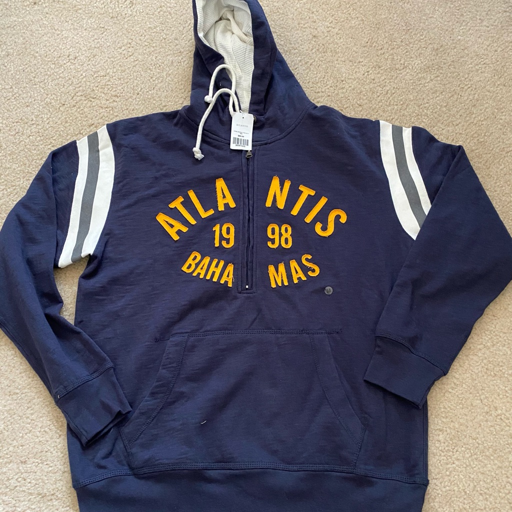Atlantis Pullover Nwt